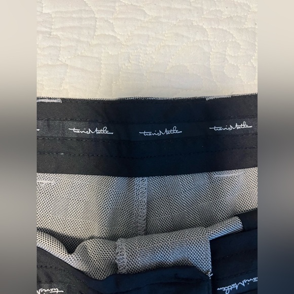 Men’s TravisMathew Shorts 34 - Gray Plaid - Picture 4 of 4